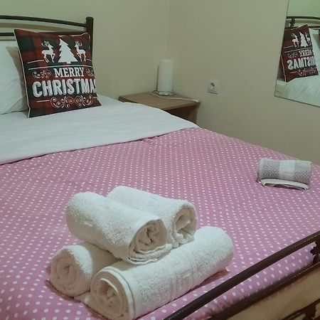 Livia'S Room To Ampelokipi Metro Airport Line Athen Exterior foto
