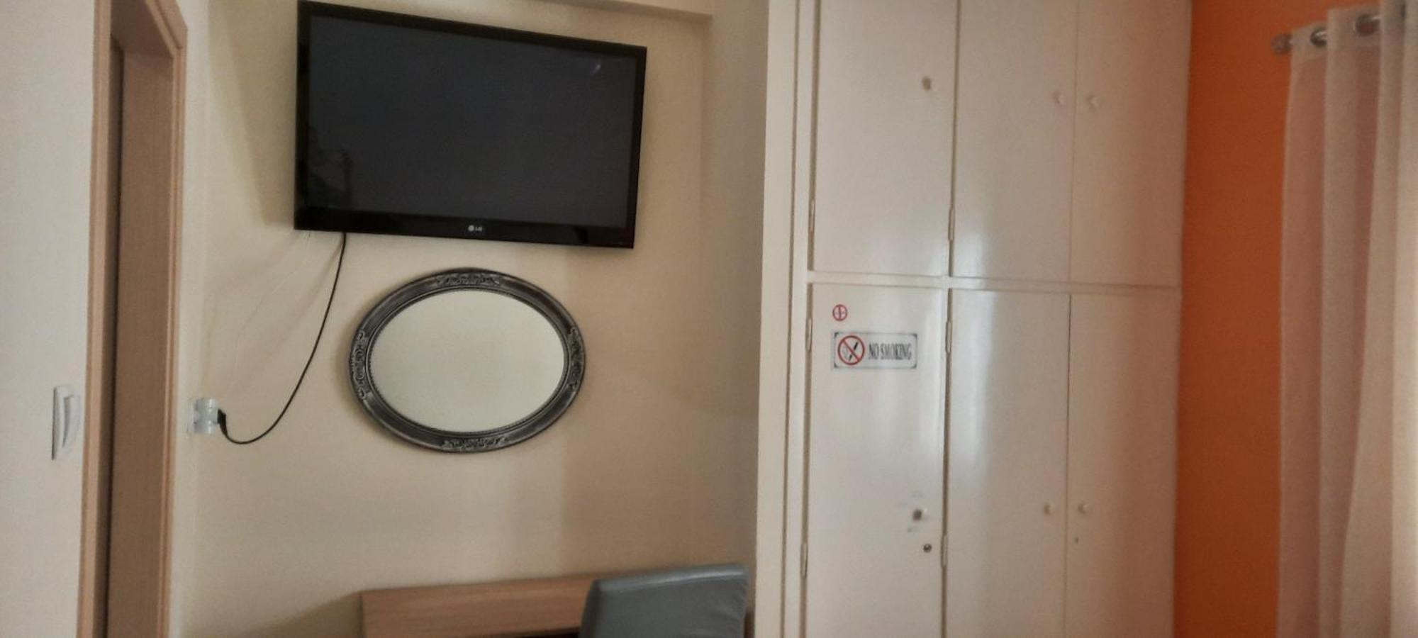 Livia'S Room To Ampelokipi Metro Airport Line Athen Exterior foto